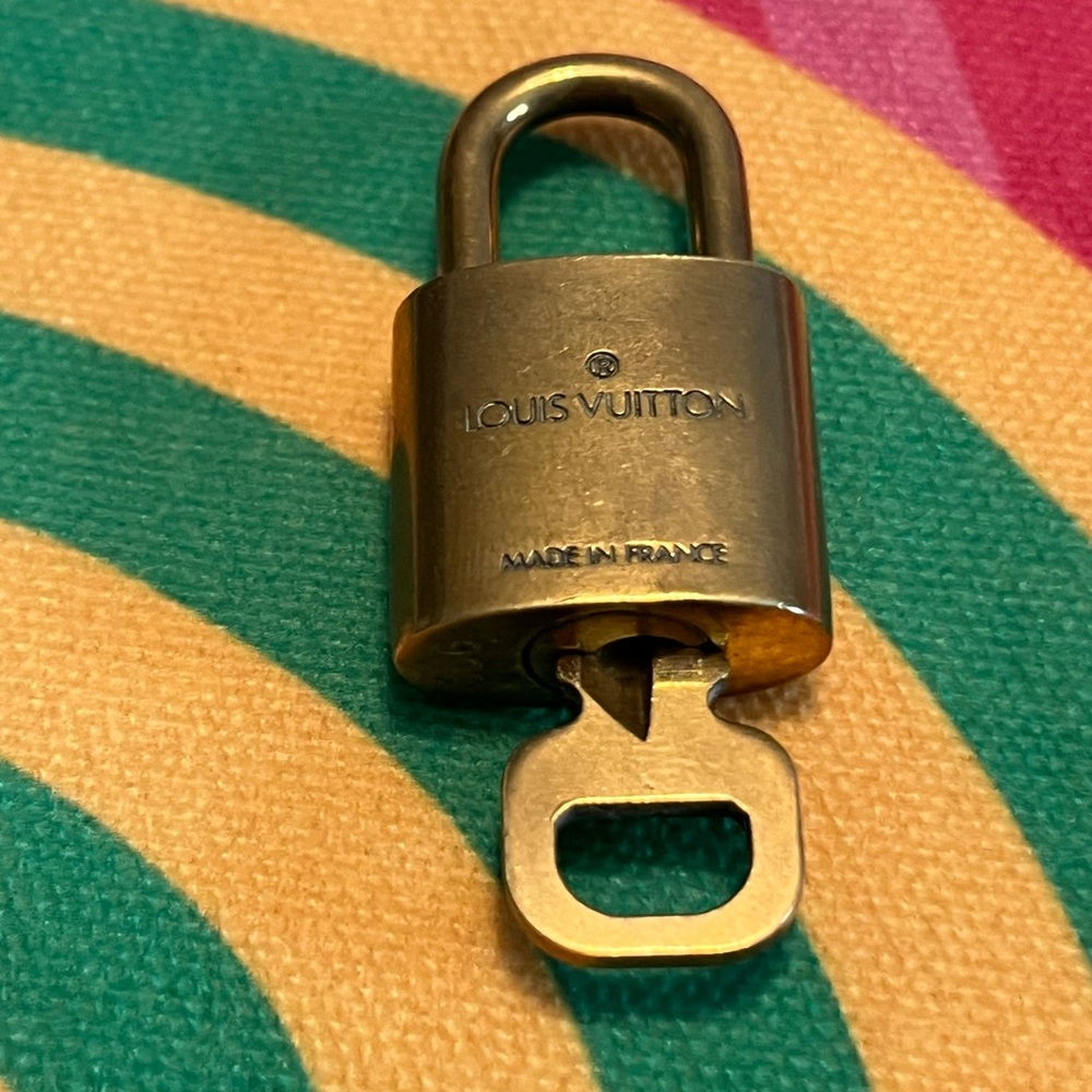 Authentic Louis Vuitton Lock & Key Set #306 - Picture 5 of 8